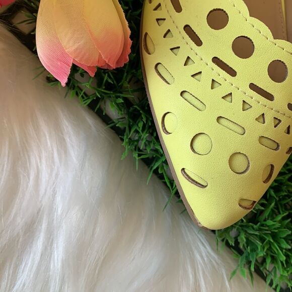 CANDIE’S WOMENS FLAT SHOES SIZE 8.5 - Picture 2 of 6